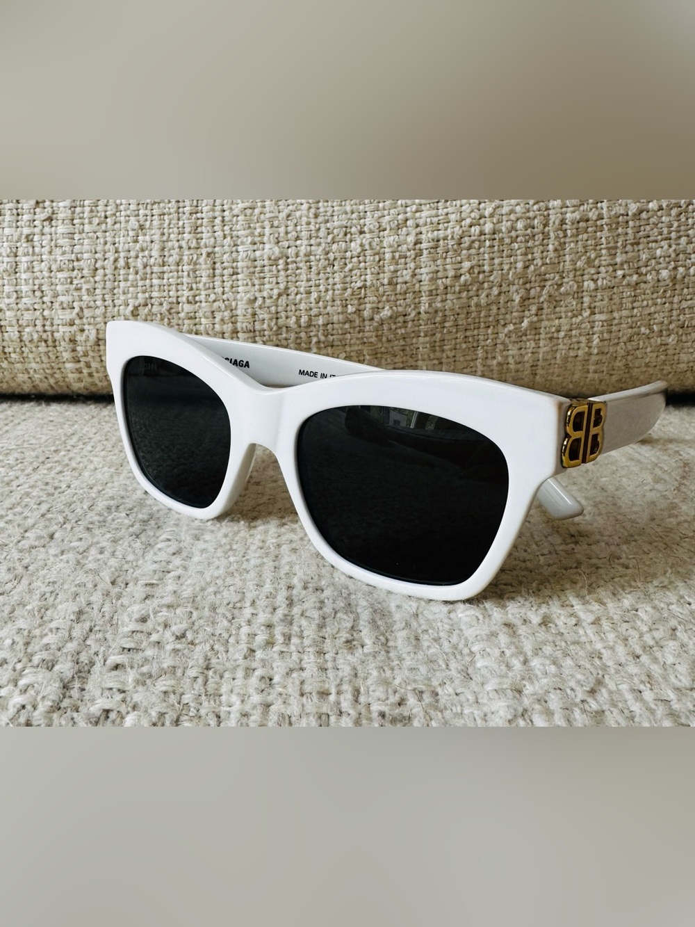 Balenciaga White Sunglasses with Grey Lenses BB0132S